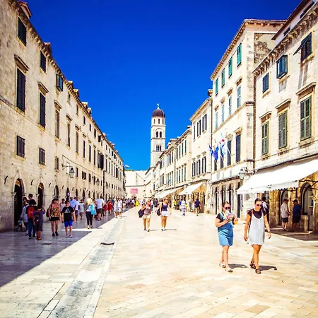 Annie * Dubrovnik